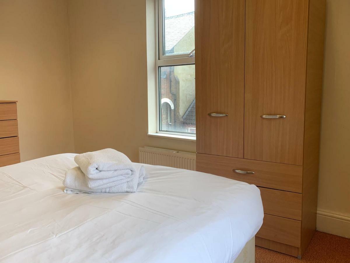 Adelaide House Apartment Luton  Luaran gambar